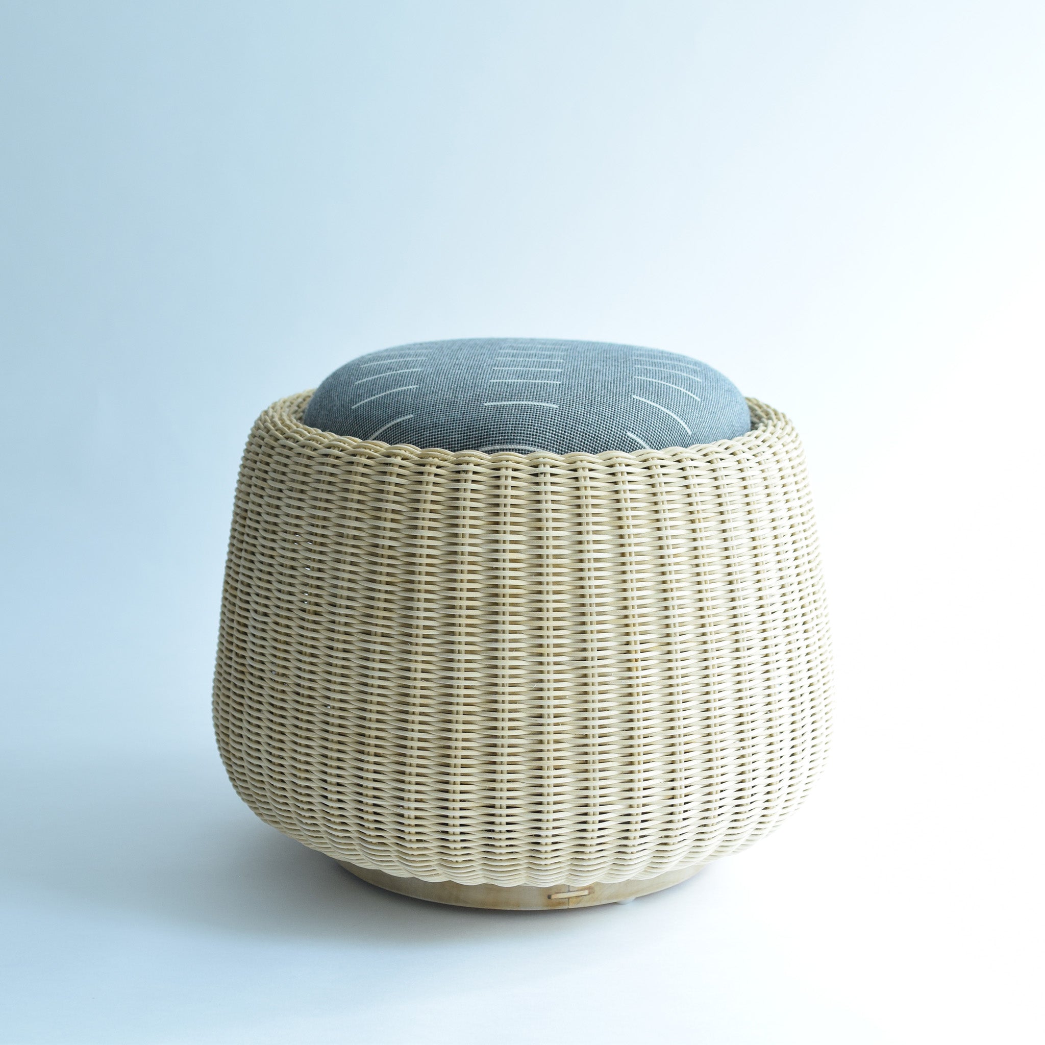 Rattan stool | ラタンスツール