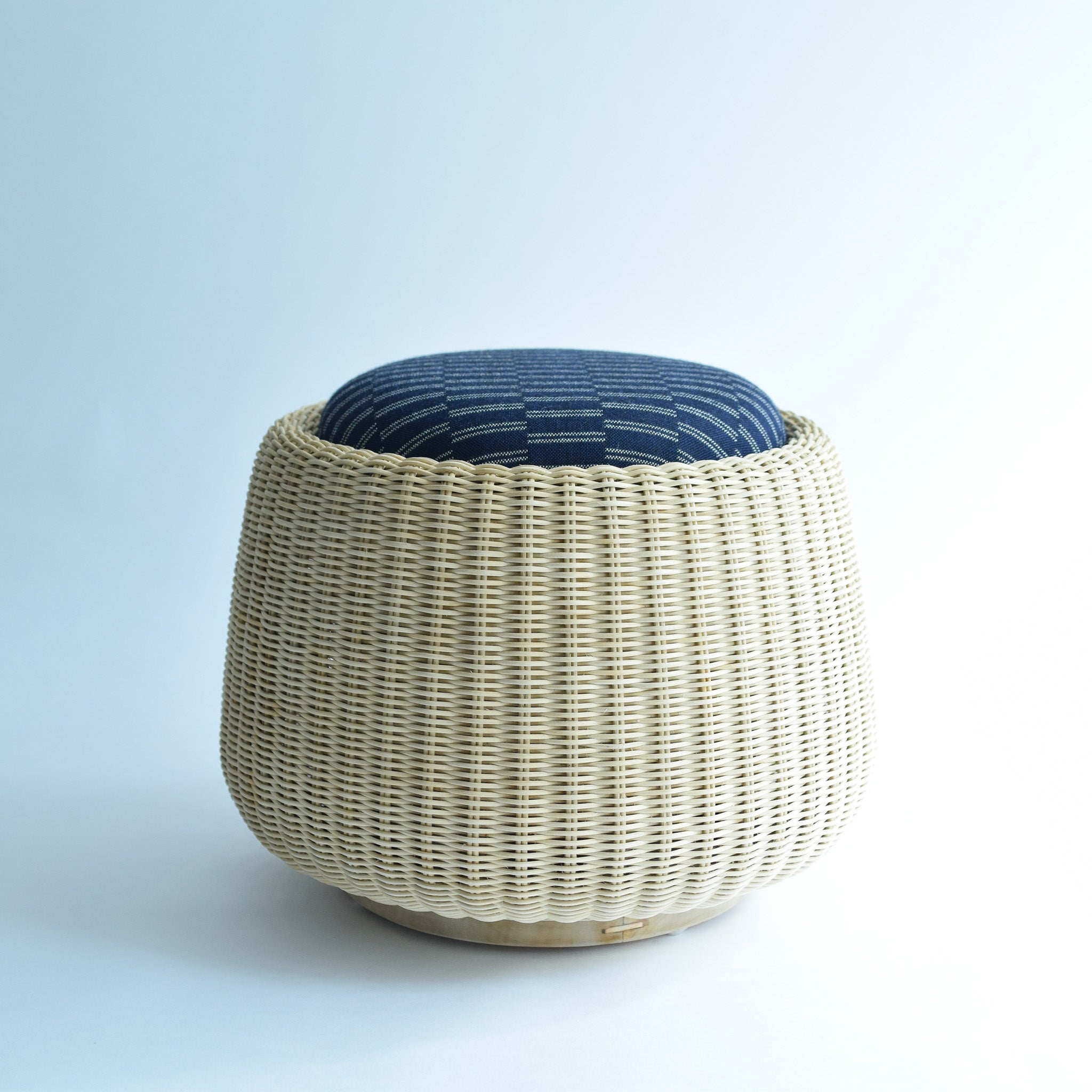 Rattan stool | ラタンスツール