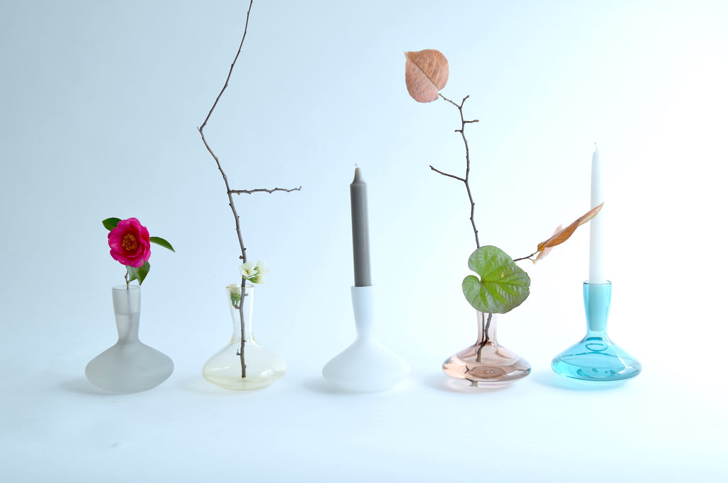 Glass vase | 吹きガラスの一輪挿し