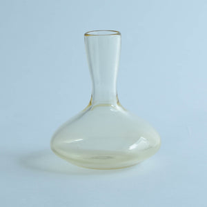 Glass vase | 吹きガラスの一輪挿し